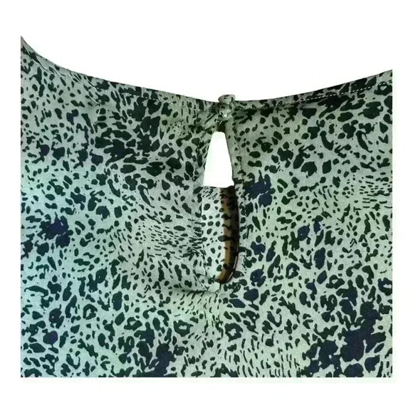 Ophelia Roe Blouse L green black animal print 1 button back Rouched Puff Sleeve - Picture 5 of 8